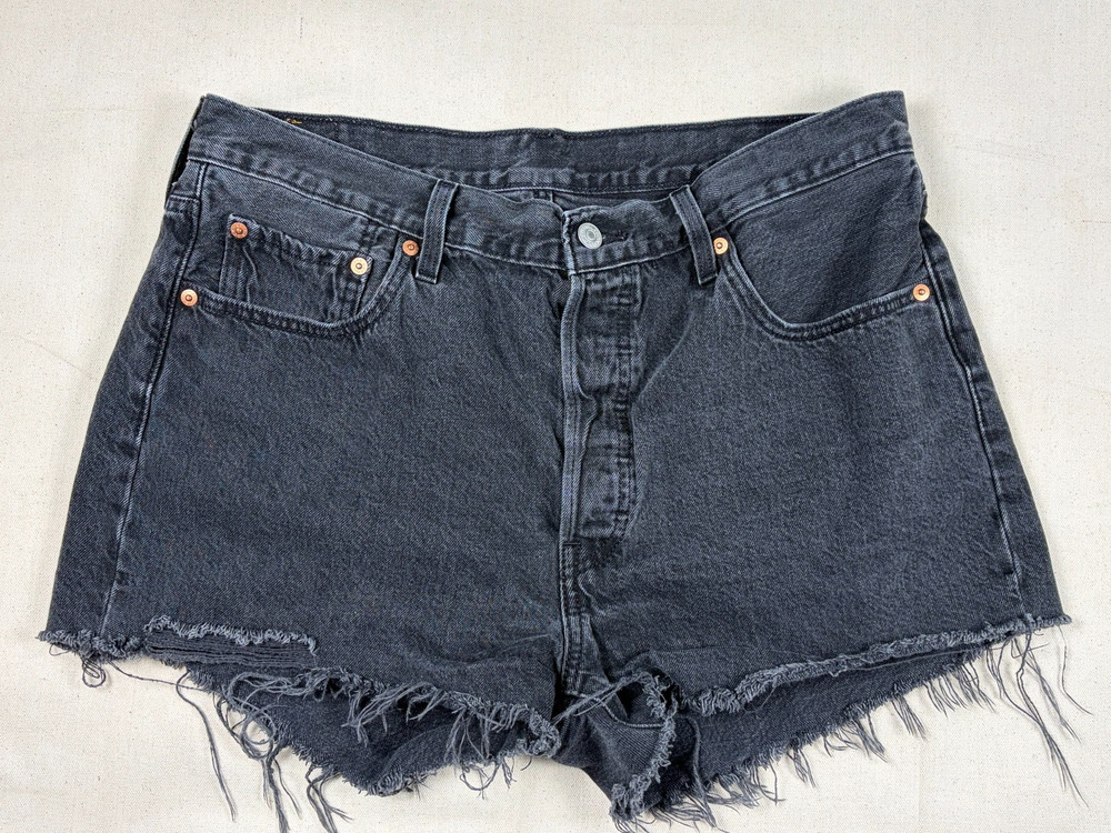 Levi’s 501 Women’s Black Denim Cutoff Shorts W33 High Rise Distressed Raw Hem